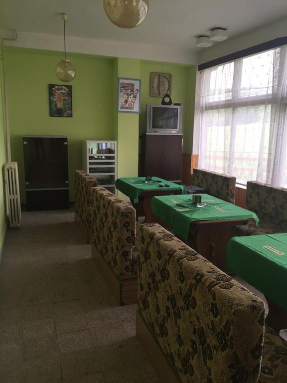 Turisticka Ubytovna Hotel Divény Kültér fotó