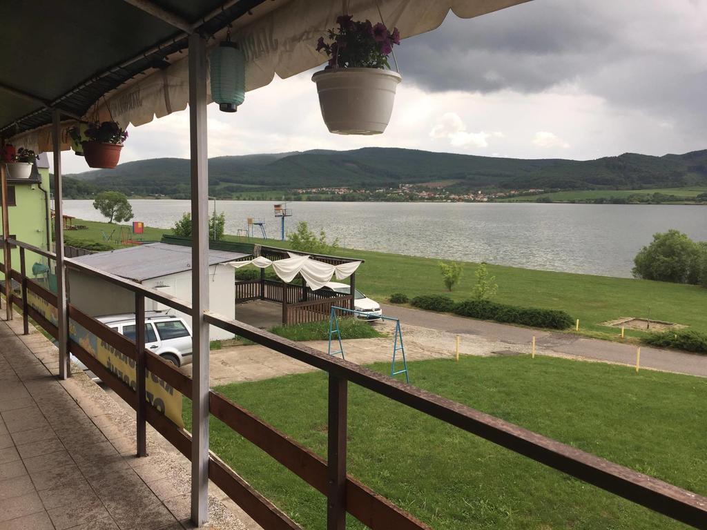 Turisticka Ubytovna Hotel Divény Kültér fotó